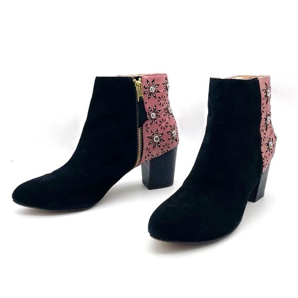 Anthropologie Miss Albright Kaida Beaded Ankle Bootie Black Pink Suede Size 8 - Picture 4 of 16